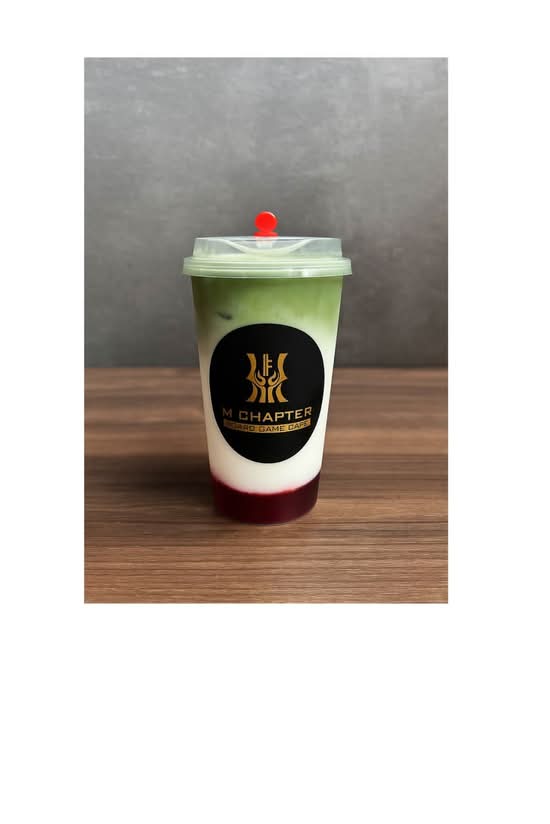 Strawberry Matcha Iced latte (Large) 草莓抹茶冰拿鐵